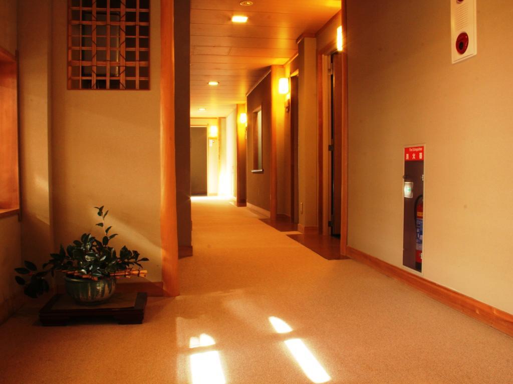 Yamatoya Hotel Яманучи Екстериор снимка
